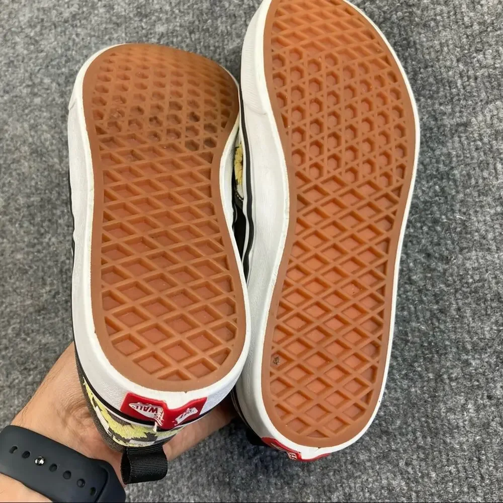 Vans Classic Slip no Checkerboard Slip On Women's 5 Multicolor Athletic Sneakers